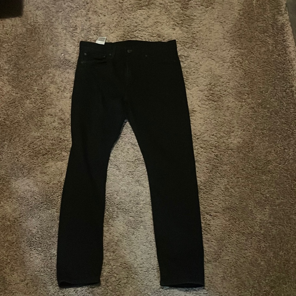 Black Levi jeans
